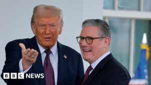 Leia mais sobre o artigo Keir Starmer dá a Donald Trump State Visita convite do rei