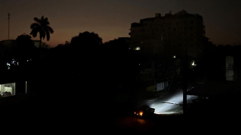 No momento, você está visualizando A falha da grade de eletricidade mergulha Cuba no quarto blecaute em cinco meses