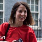 A revisão de benefícios será justa, insiste Liz Kendall