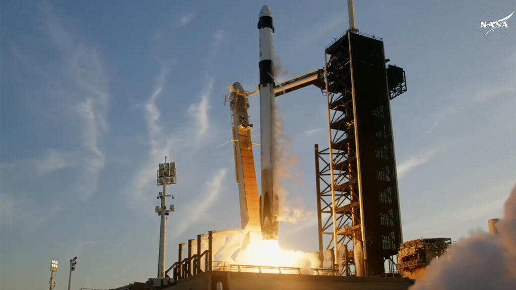 No momento, você está visualizando SpaceX Launch PAves Way for Return of Astronauts ‘encalhado’ na estação espacial