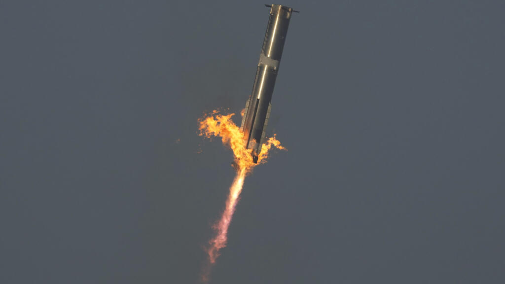 No momento, você está visualizando SpaceX perde outro foguete estelar durante o oitavo voo de teste