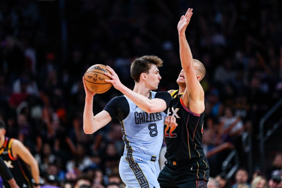 No momento, você está visualizando Raptors para assinar Colin Castleton para contrato de 10 dias