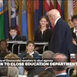 Trump Sinais de ordem destinada a desmontar o Departamento de Educação dos EUA