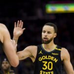 Stephen Curry Out no sábado com contusão pélvica