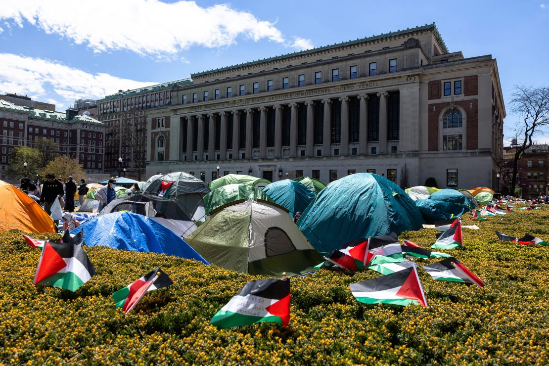 No momento, você está visualizando A pressão financeira de Trump leva as universidades em direção aos valores tradicionais redefinidos