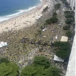 A copacabana Rally de Bolsonaro fica aquém à medida que os problemas legais aparecem