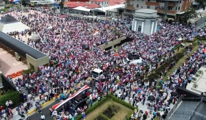 Leia mais sobre o artigo Presidente da Costa Rica lidera um advogado exigindo em massa