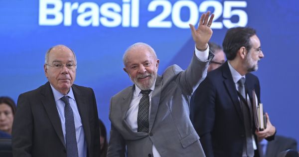 No momento, você está visualizando Lula convida