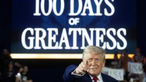 Leia mais sobre o artigo Trump elogios mais bem -sucedidos dos primeiros 100 dias na história dos EUA em Michigan Rally