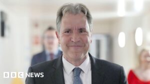 Leia mais sobre o artigo O deputado Dan Norris preso por suspeita de crimes sexuais infantis e estupro