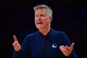 Leia mais sobre o artigo Notas dos Warriors: Kerr, Curry, Kuminga, Moody, Dunleavy