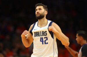 Leia mais sobre o artigo Maxi Kleber, do Lakers, disponível para o jogo 5