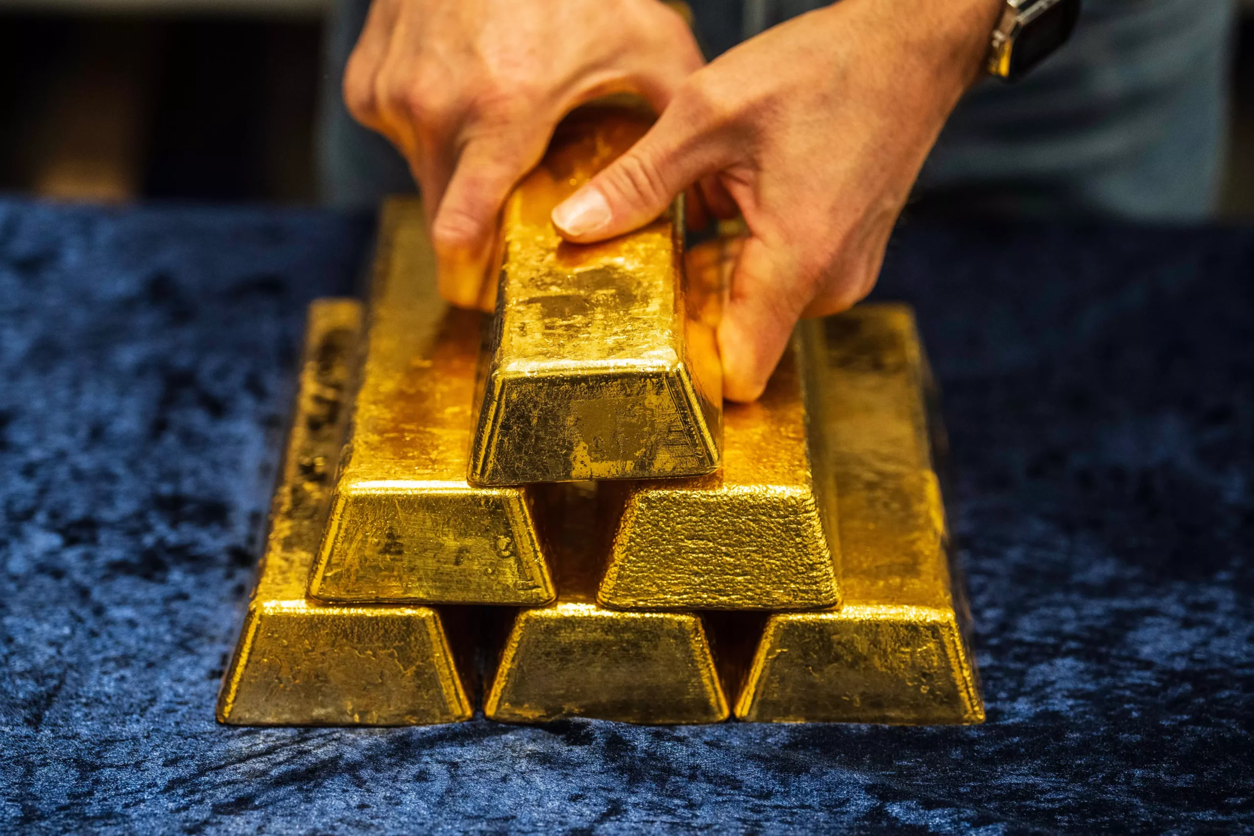 No momento, você está visualizando O ouro firma em US $ 3260 como a reunião do Traders Eye Fed