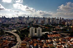 Leia mais sobre o artigo São Paulo se move para limitar os preços da habitação social e proibir aluguel